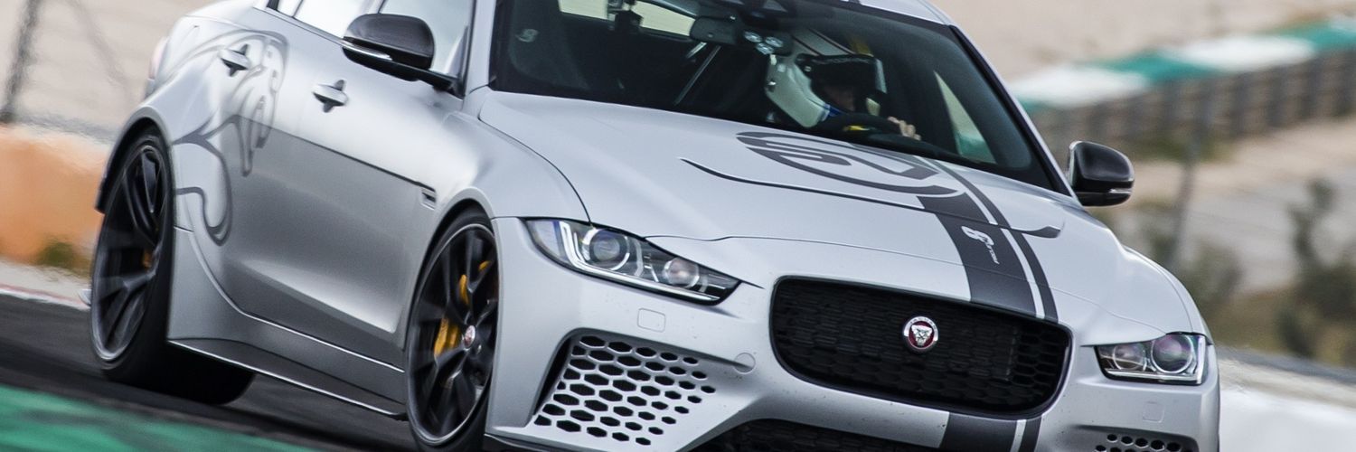 Adriano Medeiros banner