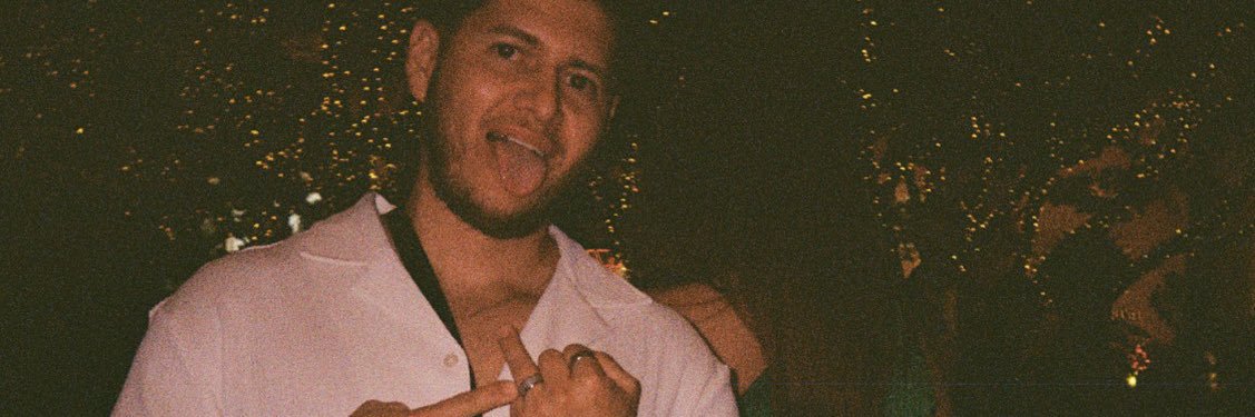 StephVegaf's profile banner image