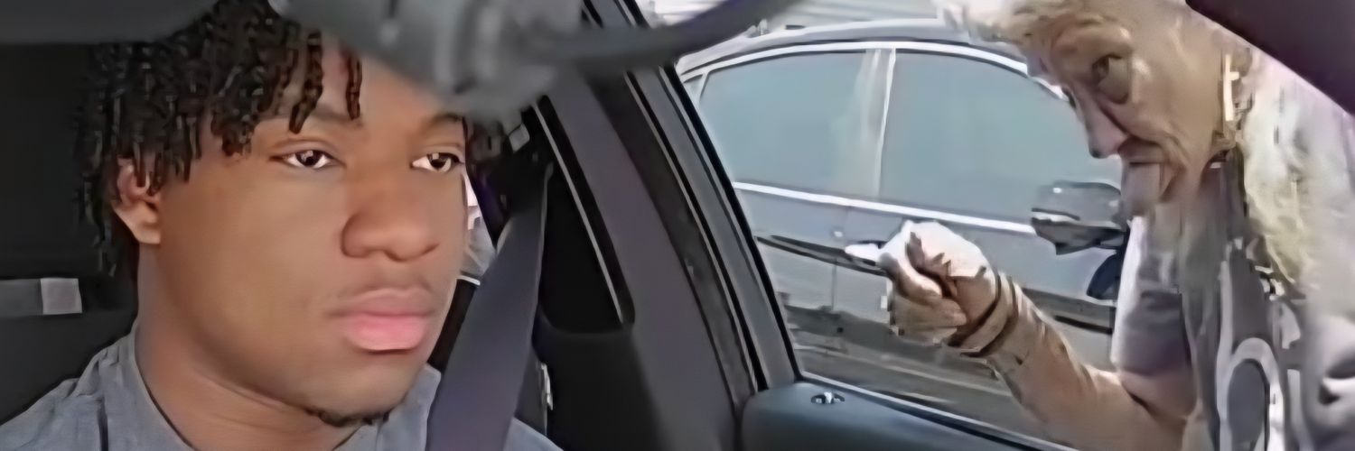 9 Ƙ / / Я Ǝ Z I И banner