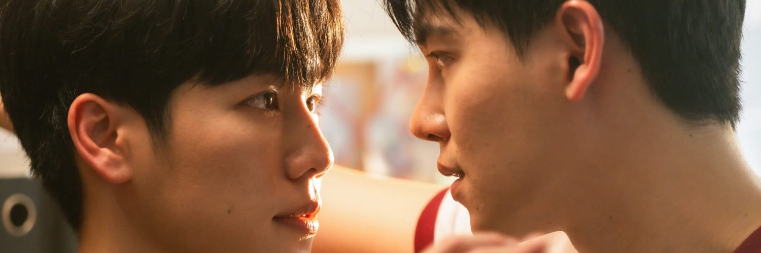 ywnook's profile banner image