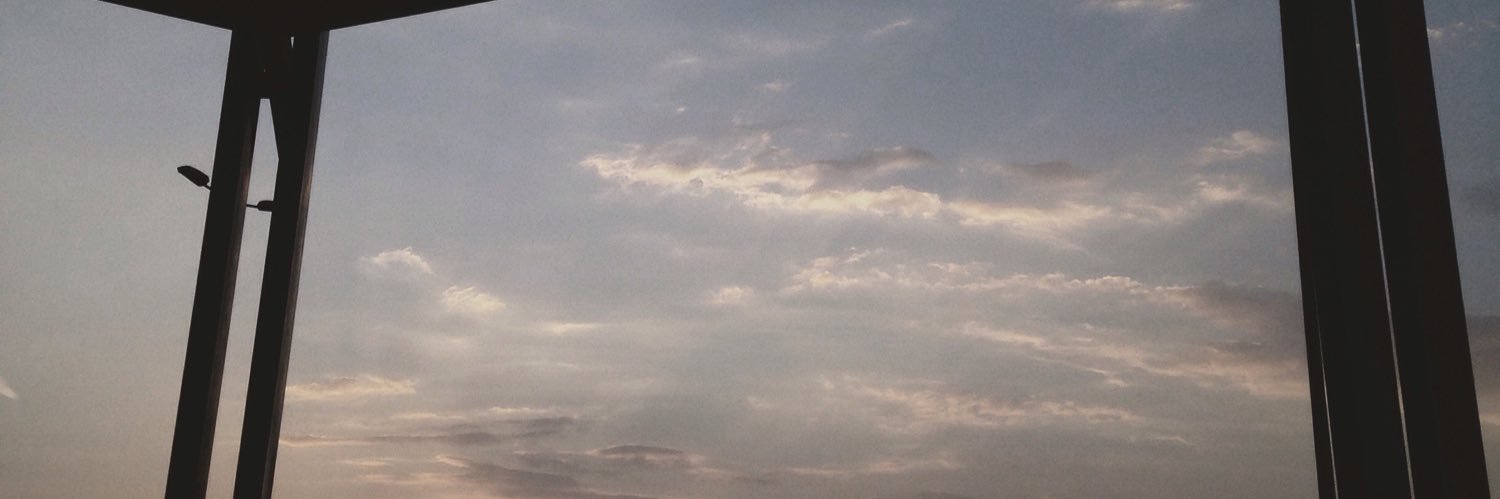 __eiie2's profile banner image