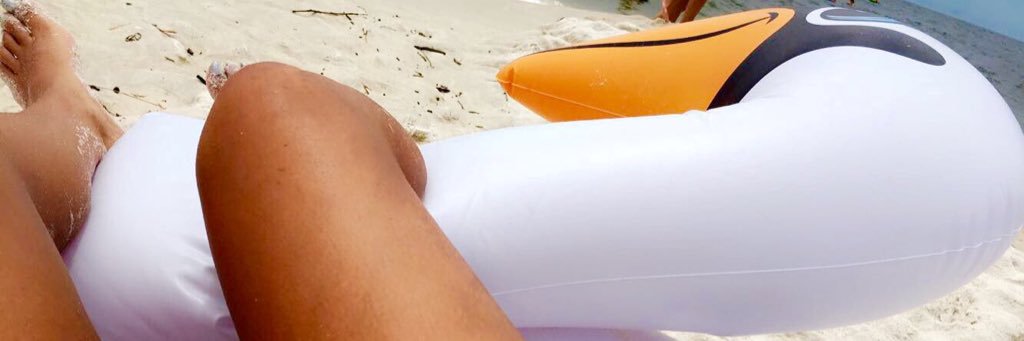 leahbabay's profile banner image