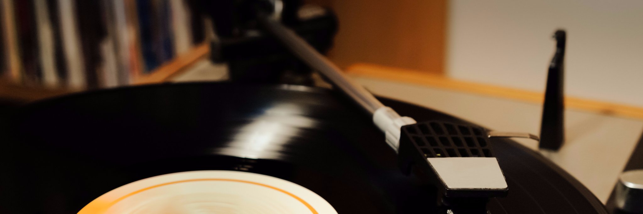 SuperHits1027's profile banner image
