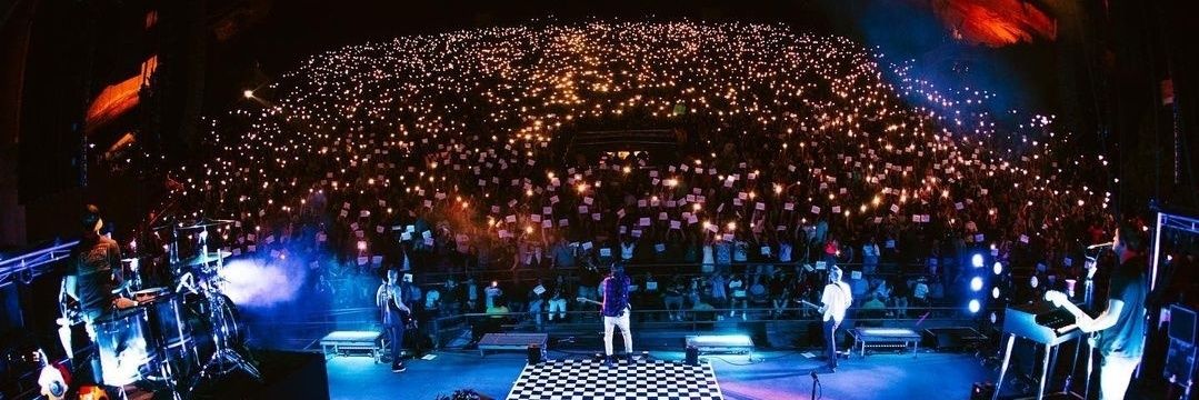 Becca 🥀 moved to bluesky banner