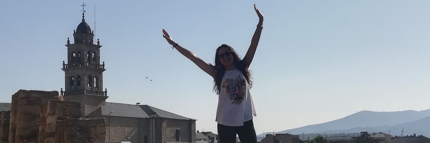 vickyfg21's profile banner image