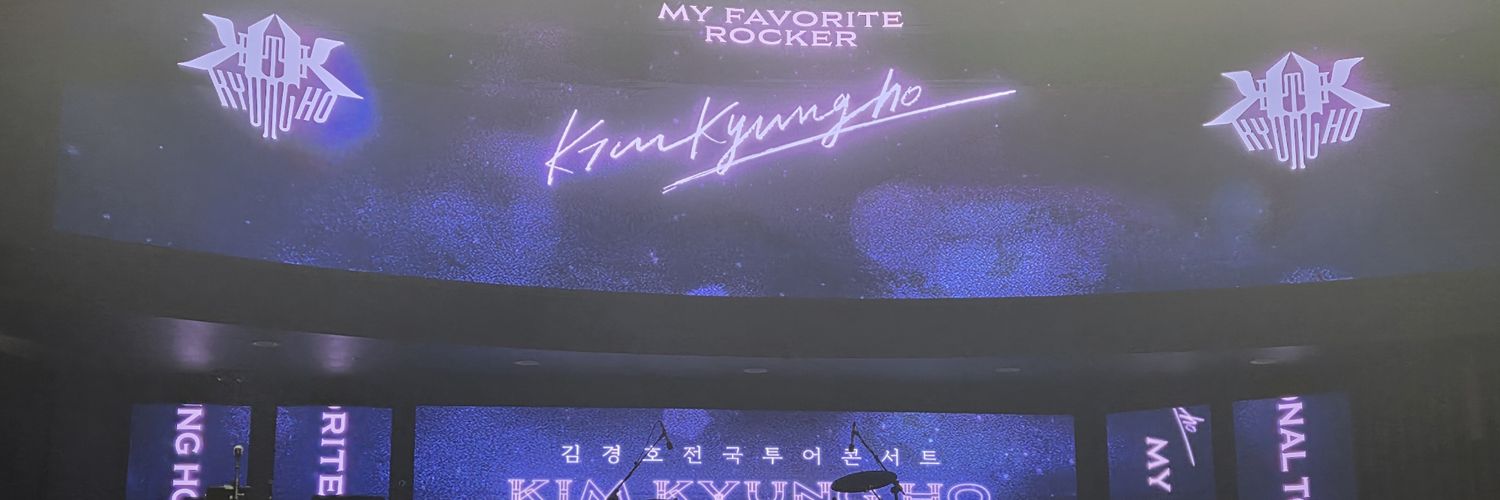 seejin11's profile banner image