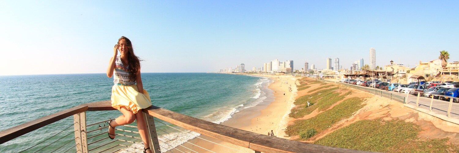 Anya Libova 🤓 banner