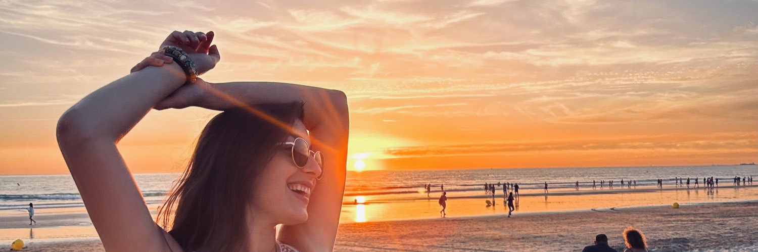 alejandraa_gil's profile banner image