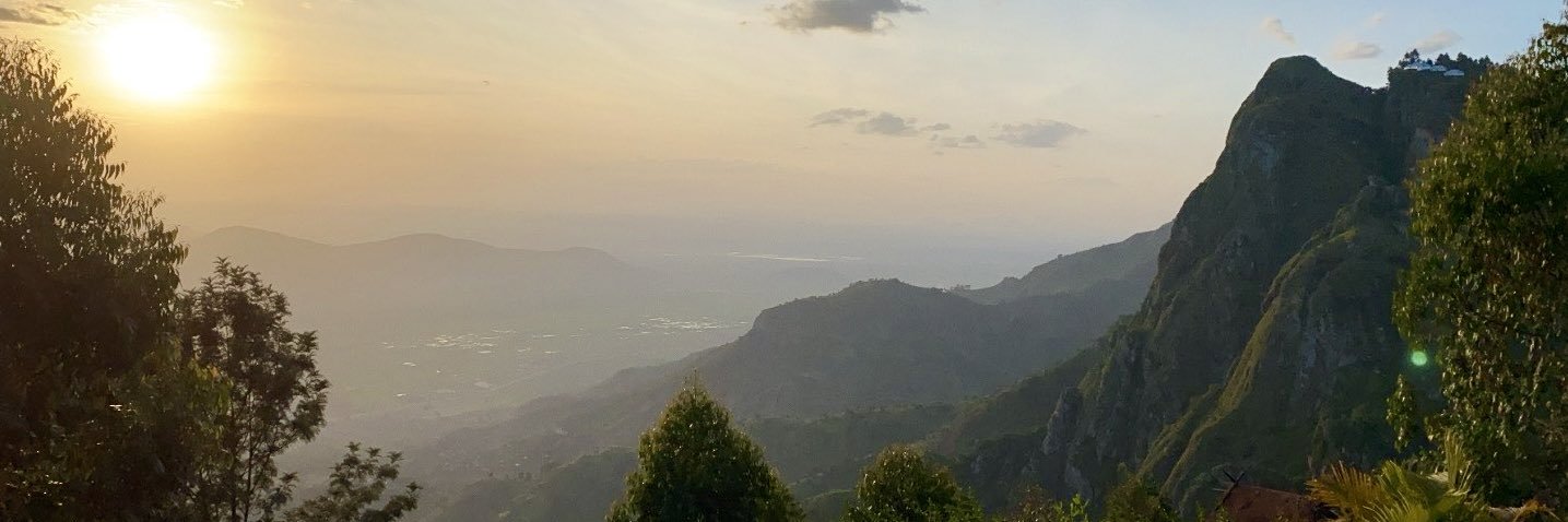 samzmia's profile banner image