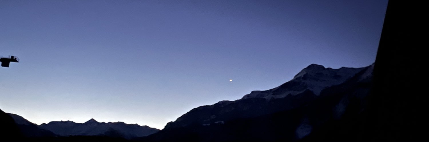 nicoleglagovsky's profile banner image