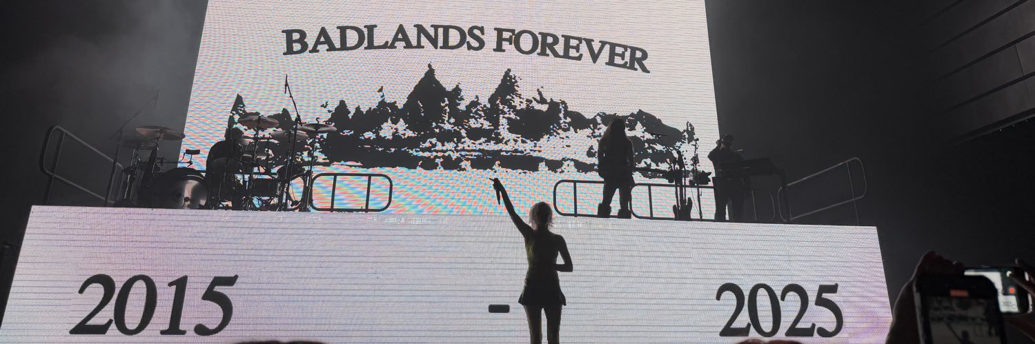 itsbambidarling's profile banner image