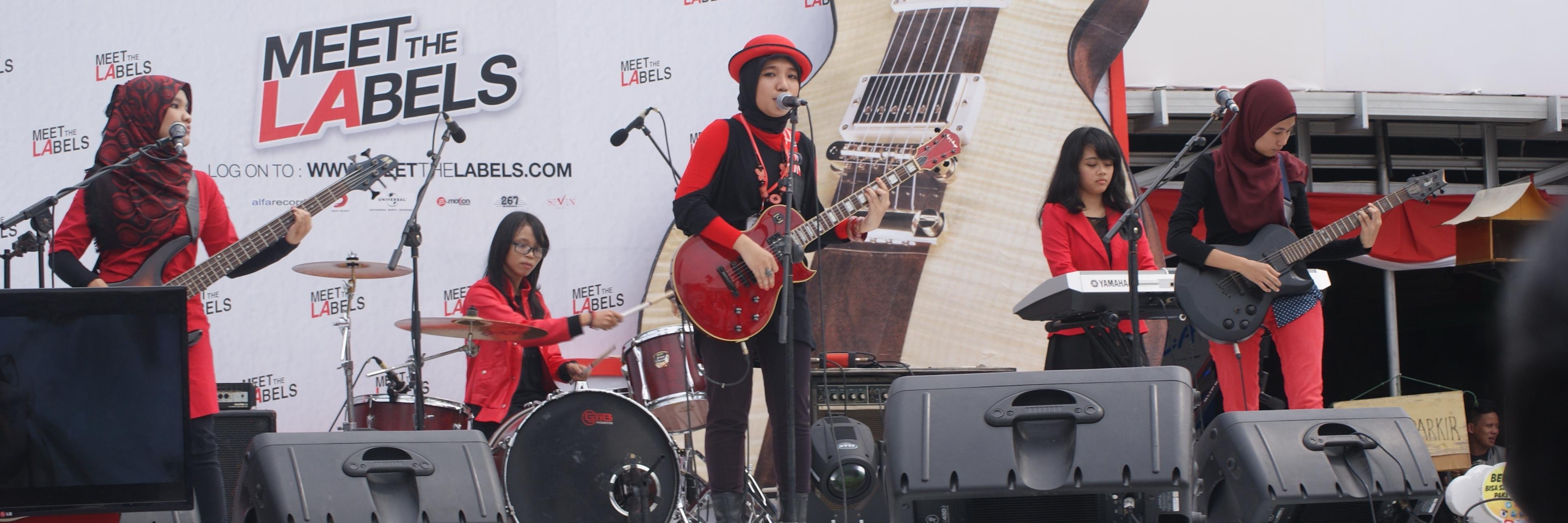 DessyCalysta's profile banner image