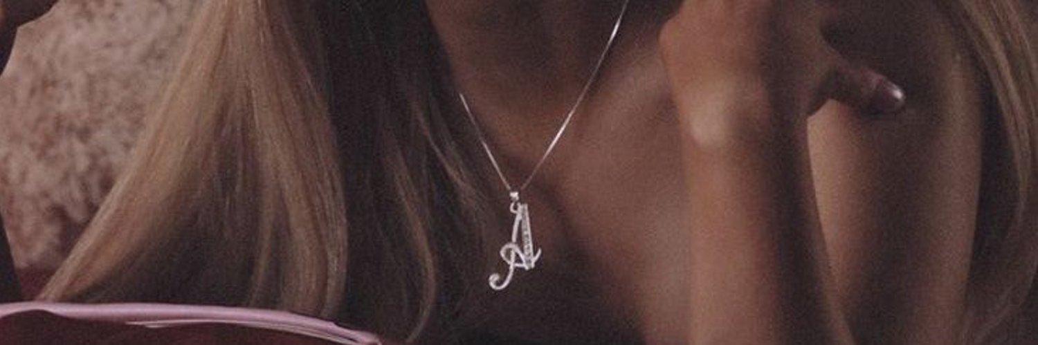 ariela_mrt's profile banner image