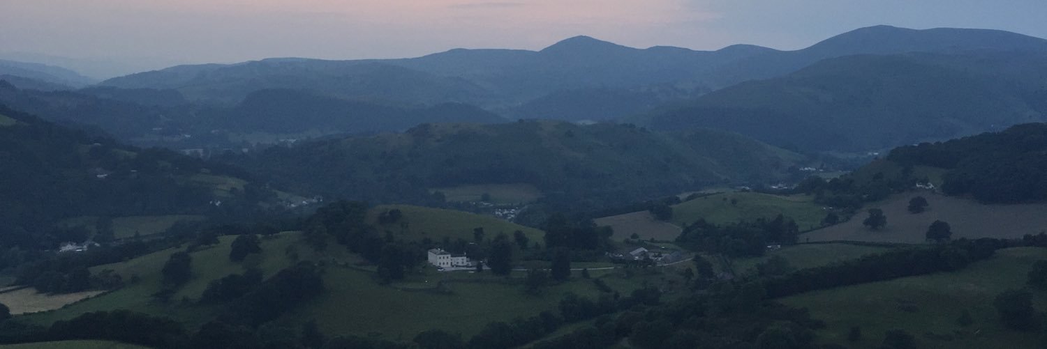 lisedwards's profile banner image