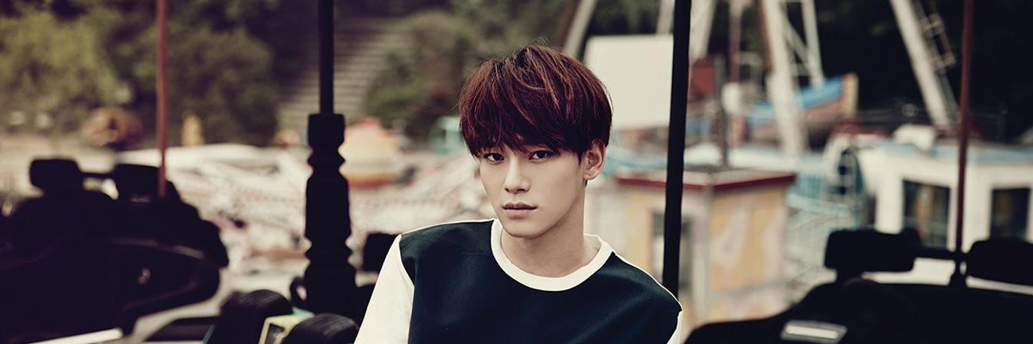 EXOCHENMAMA's profile banner image