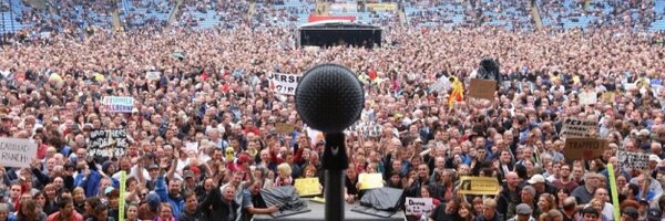 evatxudm Profile Banner