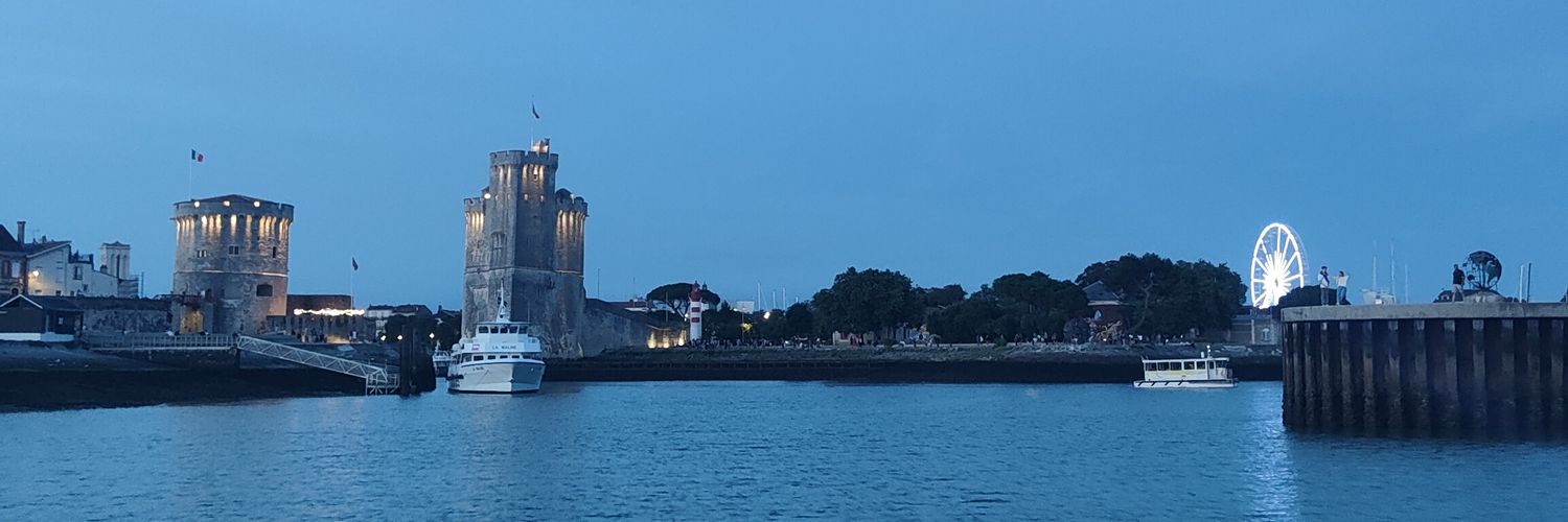 laurevathrd's profile banner image