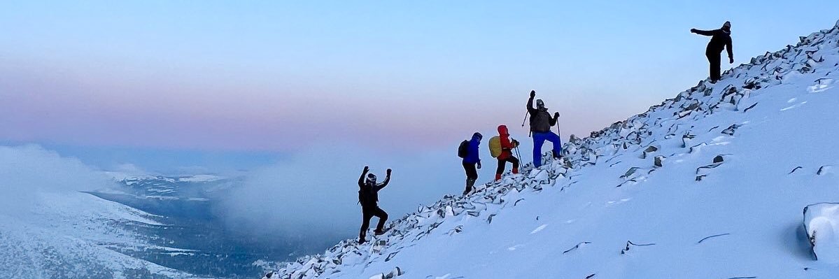 Buuveikhuu's profile banner image