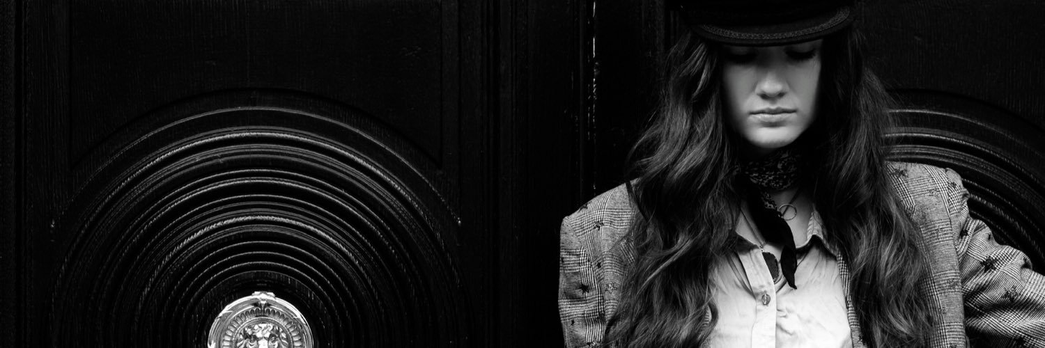 AmandaMayMusic's profile banner image