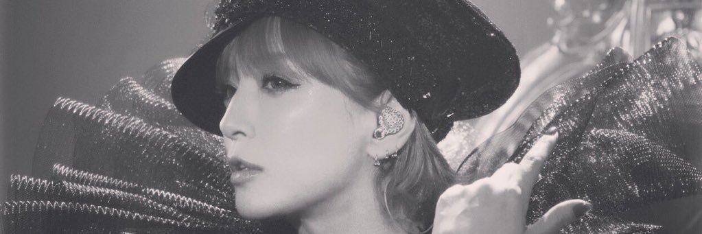 1002riay's profile banner image