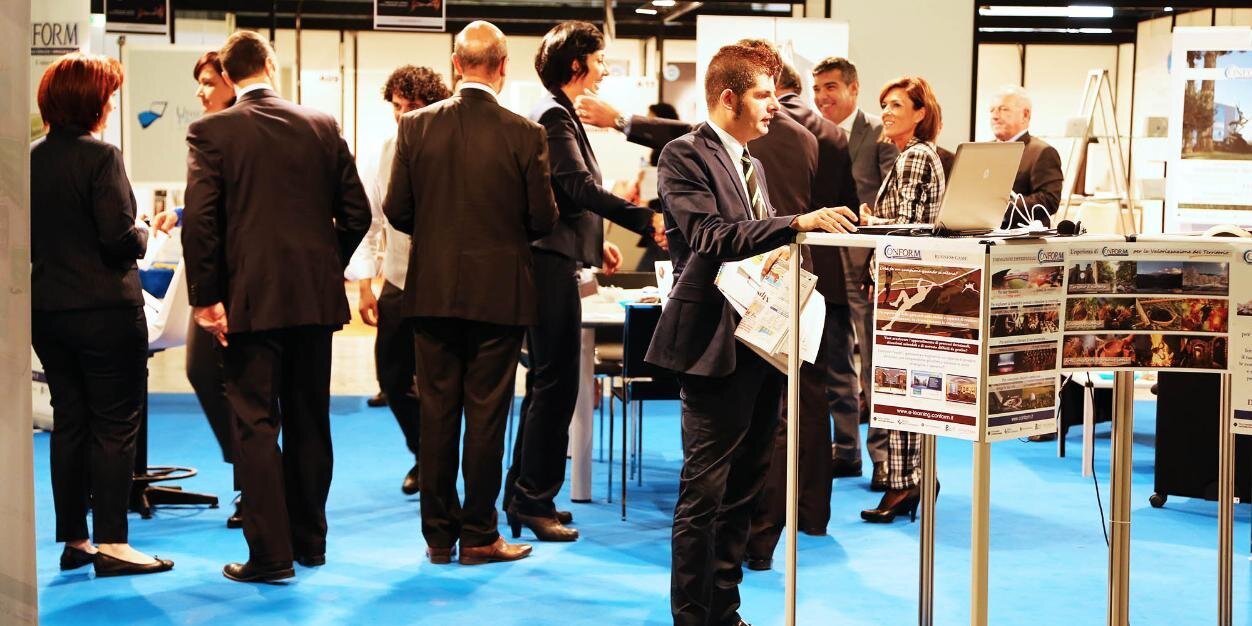 ExpoTraining's profile banner image