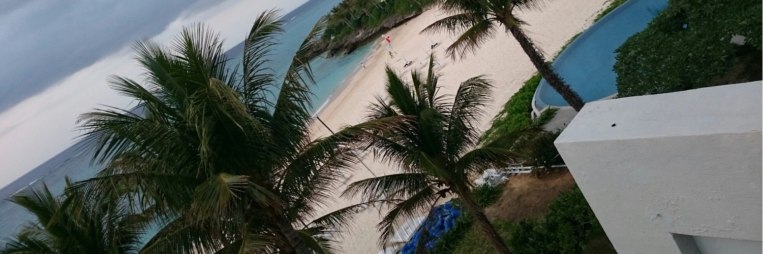 aa_comcom's profile banner image