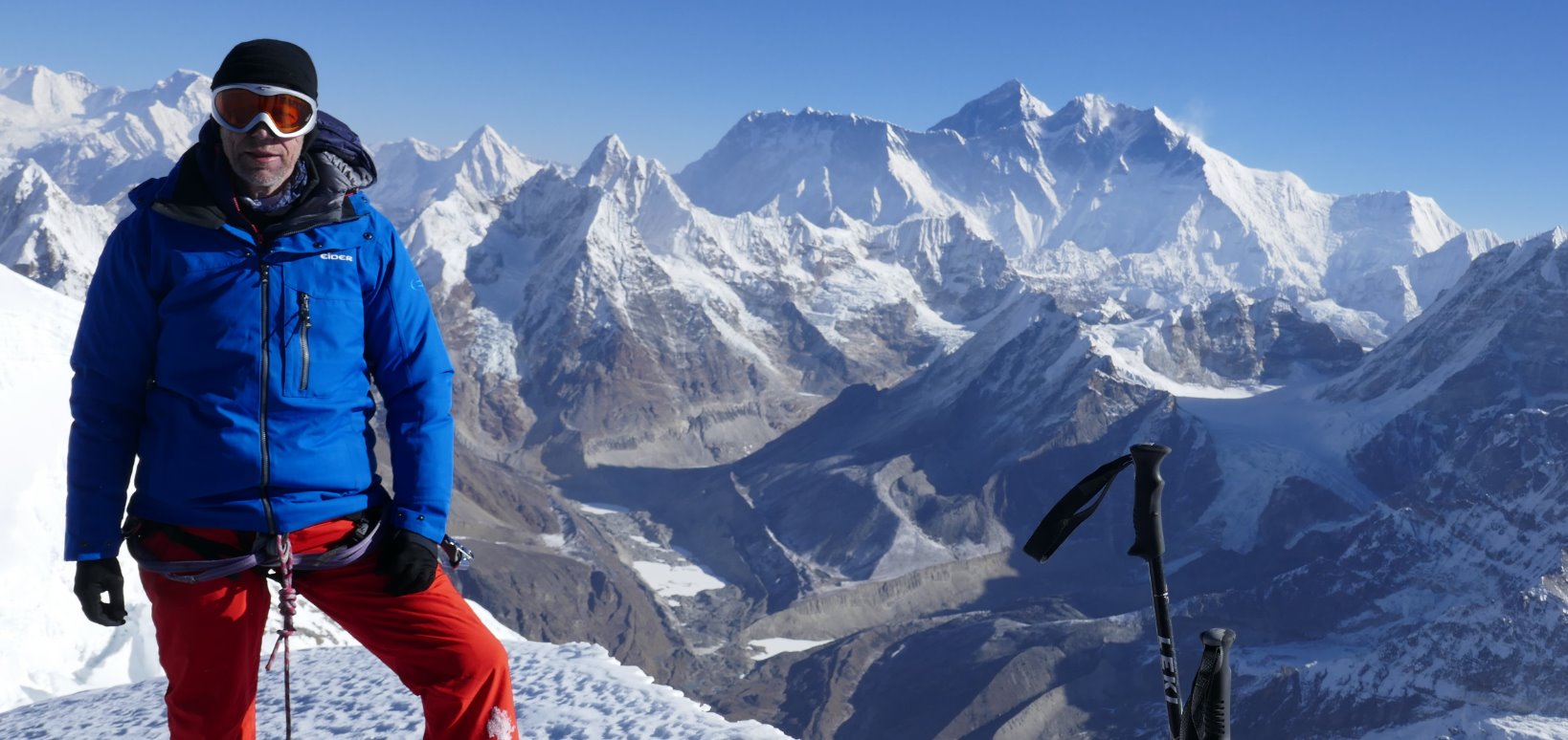 Robert Lasseter banner