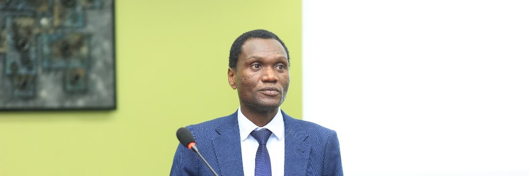 Juliomayengo's profile banner image