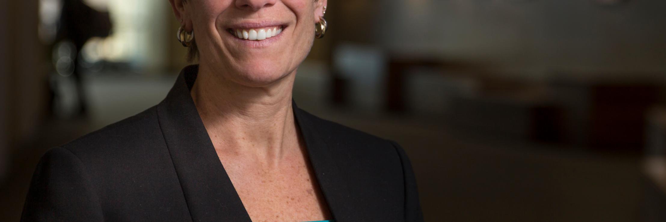 Laura Janusik banner