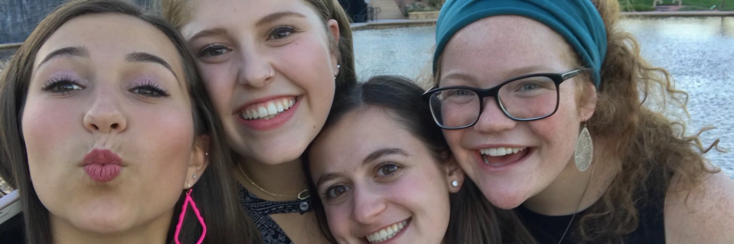 AmaliaKamlet's profile banner image