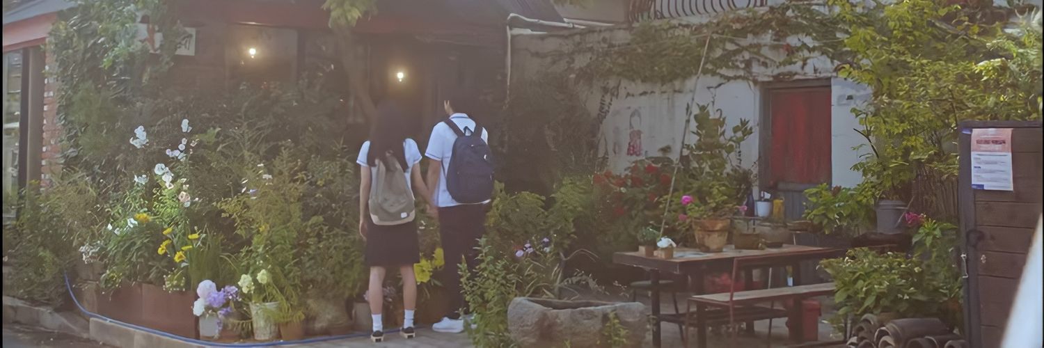 amrr0n's profile banner image