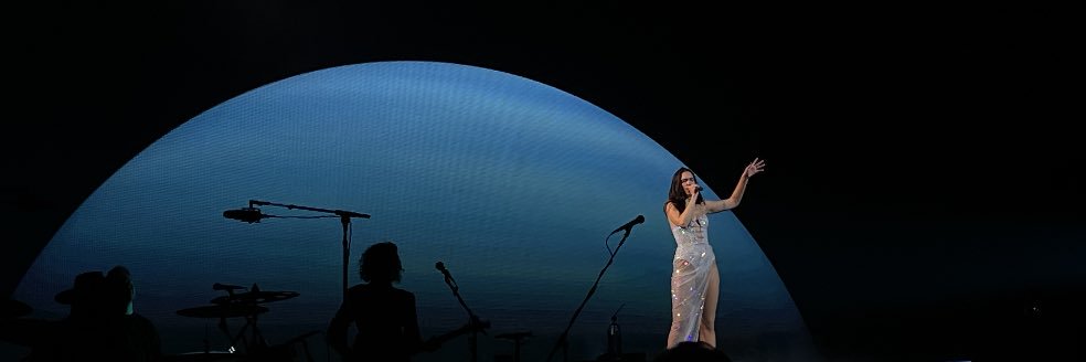 danielleeeelyon's profile banner image