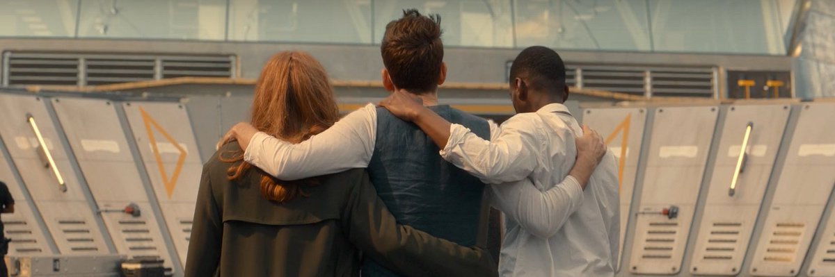 pau/ezra ! 🦦 banner