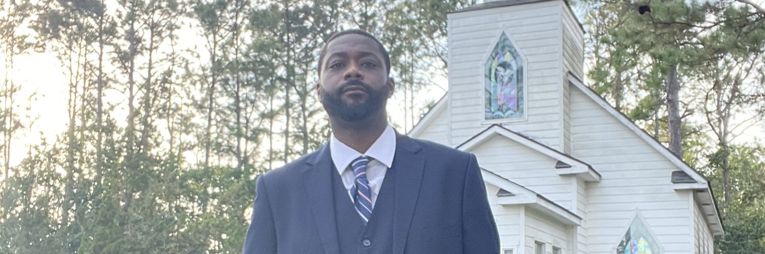 trumcfadden's profile banner image