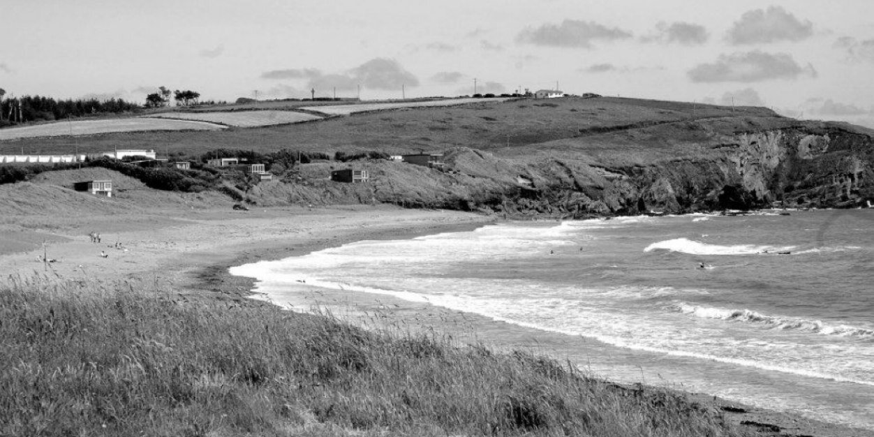raeliston's profile banner image