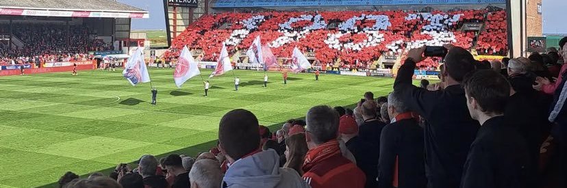 Ryan_Crombie's profile banner image