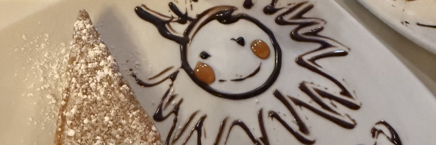 vanessamarr_'s profile banner image