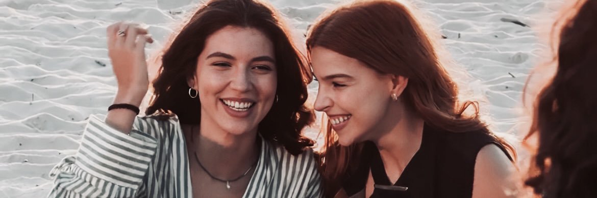 Mari 🦊🐆🧡 banner