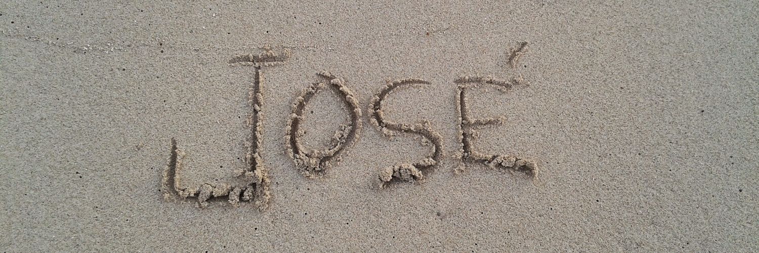 José Antonio López banner