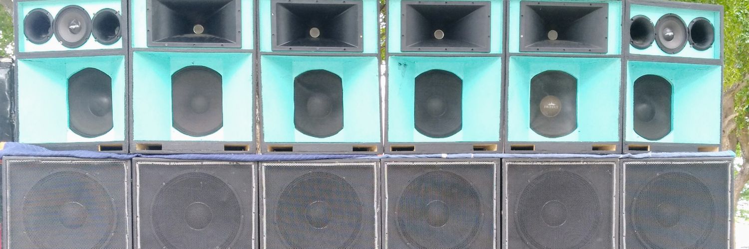 willie_thames's profile banner image