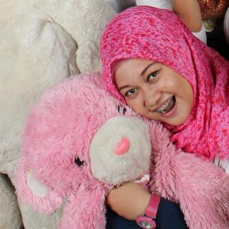 RianiPutri19's profile banner image