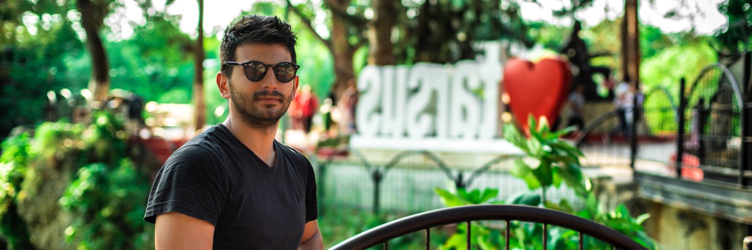 mnuri09's profile banner image