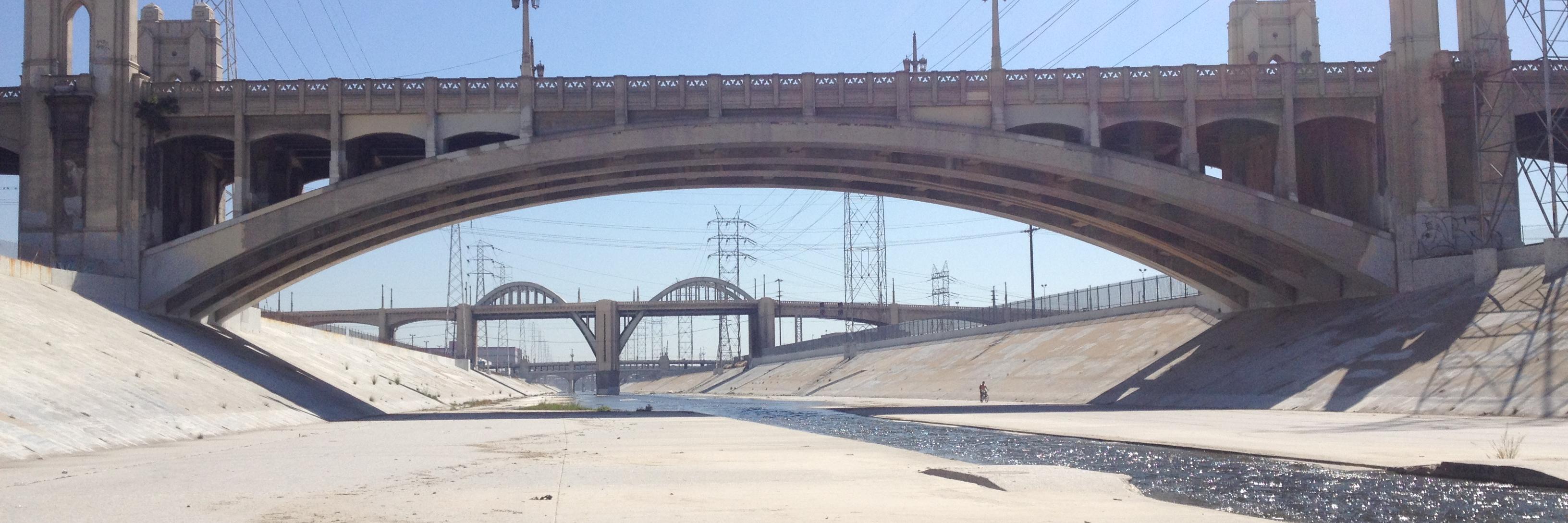 Romina Akemi 🎃🦇🧹 banner