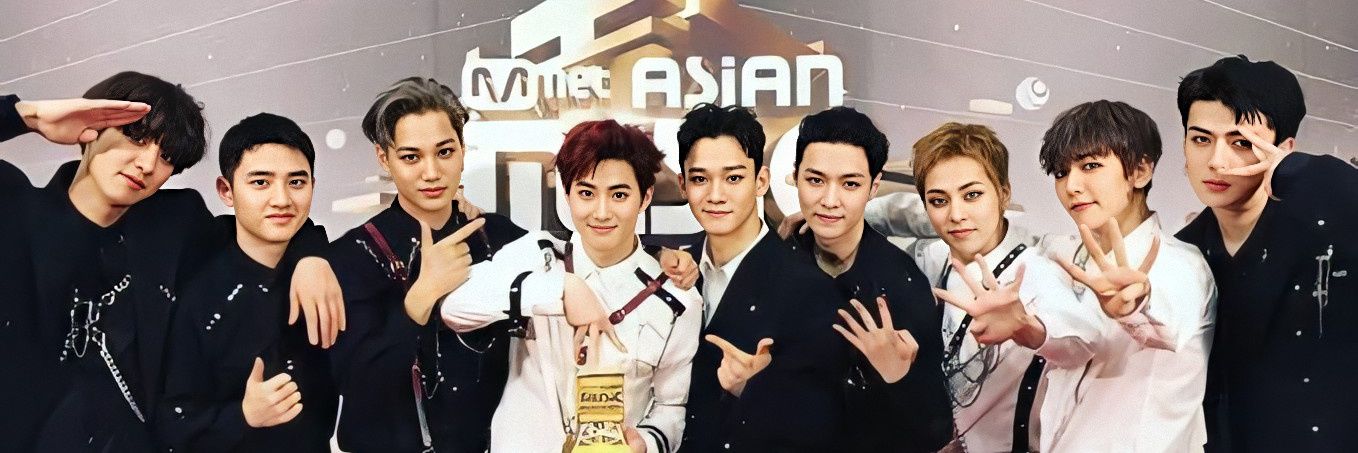 dearbaek04's profile banner image
