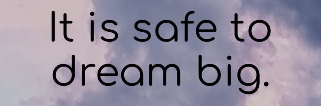 loo_lu15's profile banner image