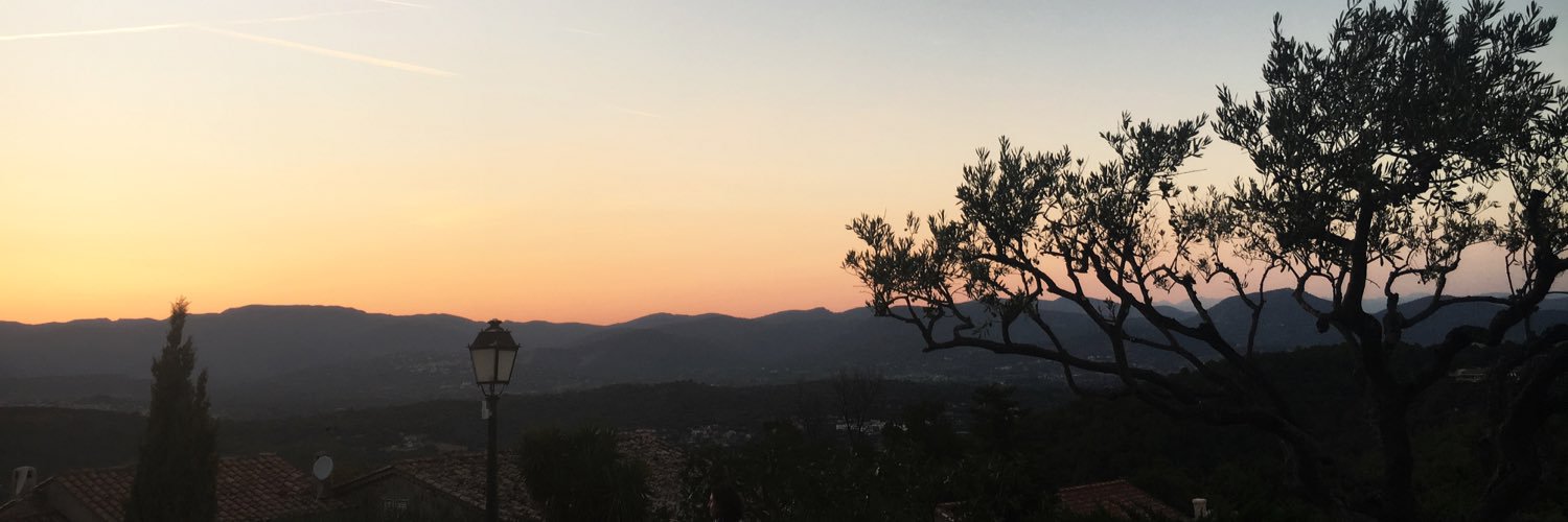 ManonLclr's profile banner image