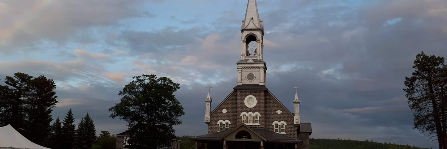 Saint Hedwig Church (StHedwigChurch) / Twitter
