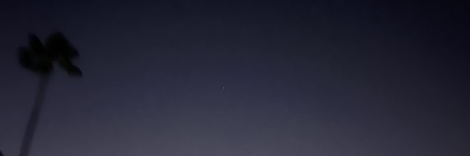 KianaVee's profile banner image