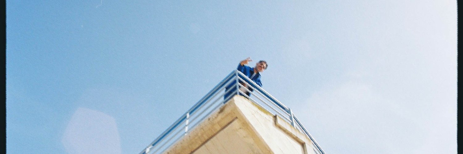 _moglia_'s profile banner image