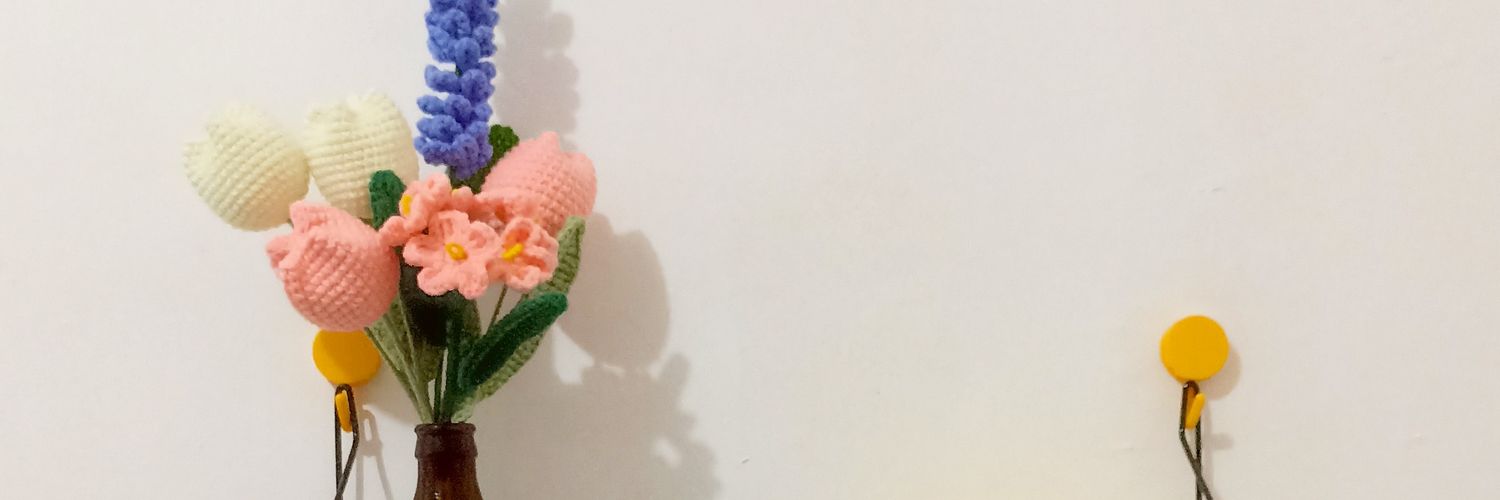 helpmeeee's profile banner image